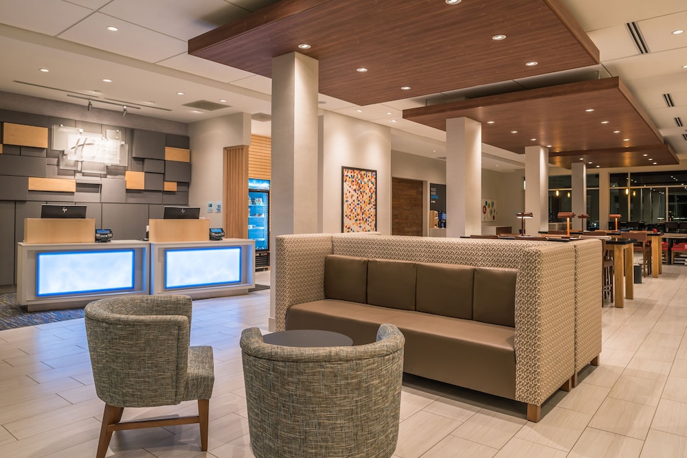 holiday inn express and suites farmville by ihg