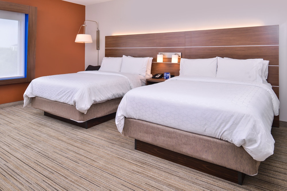 holiday inn express and suites farmville by ihg