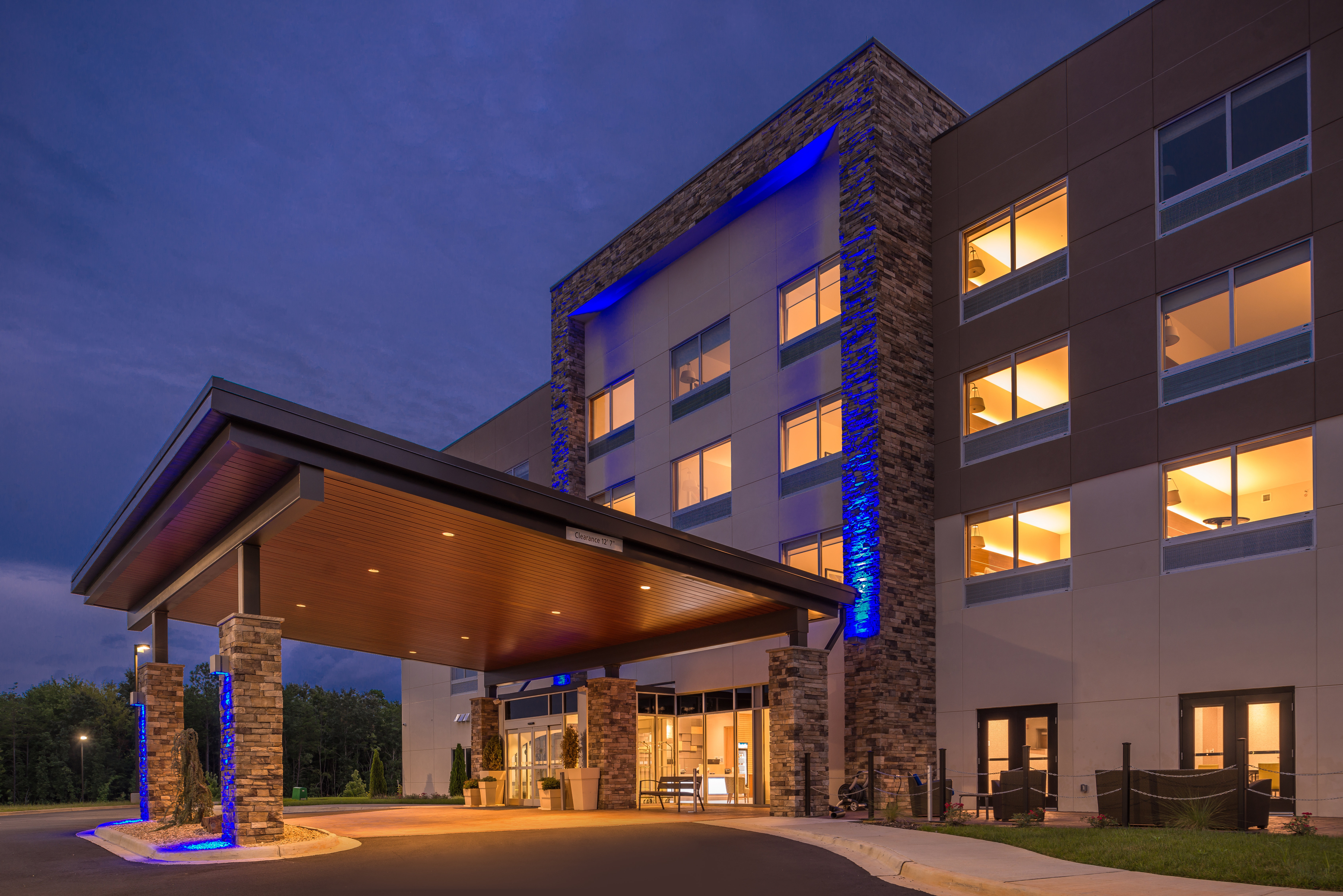 holiday inn express and suites farmville by ihg