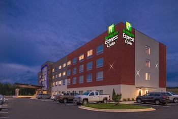holiday inn express and suites farmville by ihg
