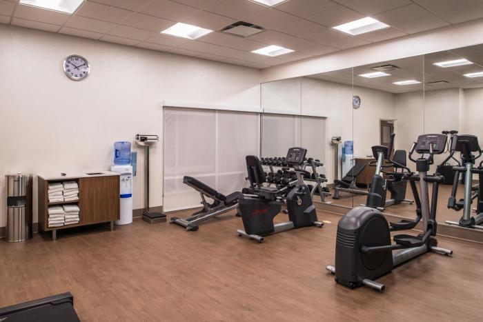 holiday inn express and suites farmville by ihg