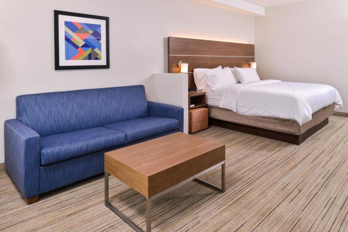 holiday inn express and suites farmville by ihg