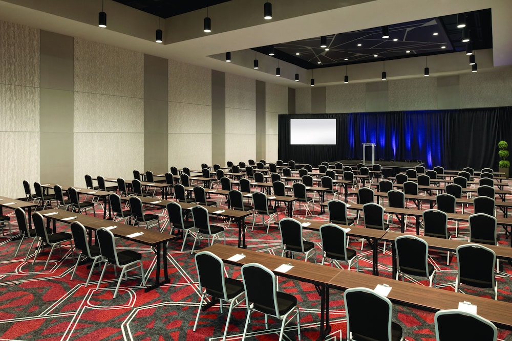 embassy suites by hilton noblesville indianapolis convention center