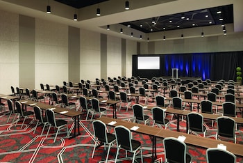 embassy suites by hilton noblesville indianapolis convention center