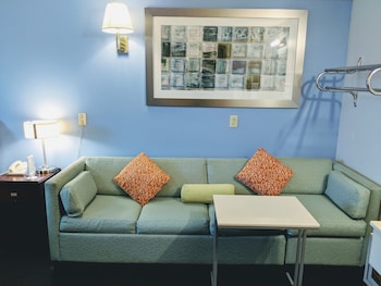 executive inn thomson