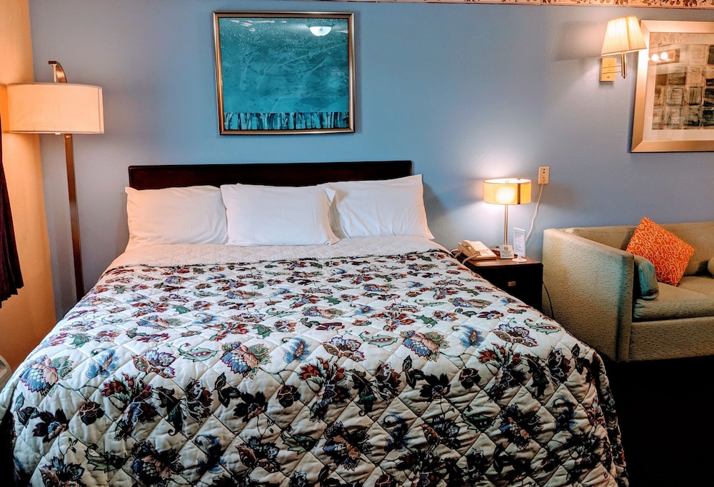 executive inn thomson