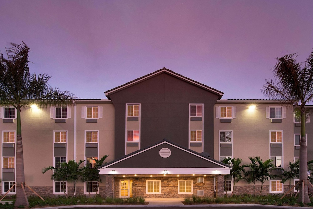 Extended Stay America Select Suites Deerfield Beach,Deerfield Beach>>Broward County,3 star