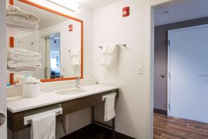 Hampton Inn & Suites St. George, Ut,St. George>>Springdale,3 star