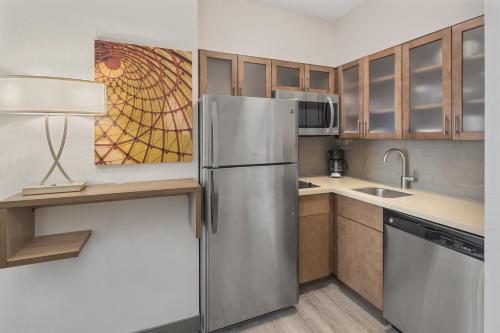 staybridge suites florence civic center by ihg