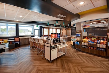 tru by hilton salt lake city airport