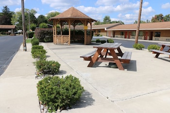 Bedford Inn,Erie>>Bedford Township,3 star