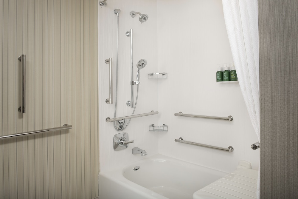 courtyard by marriott albion