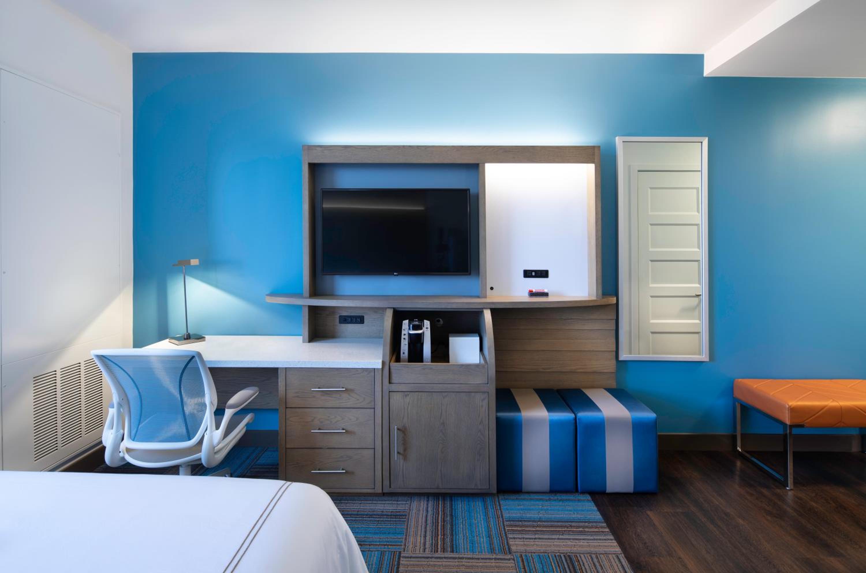 even hotel miami airport by ihg