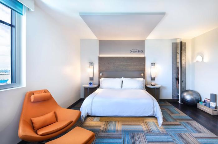 even hotel miami airport by ihg