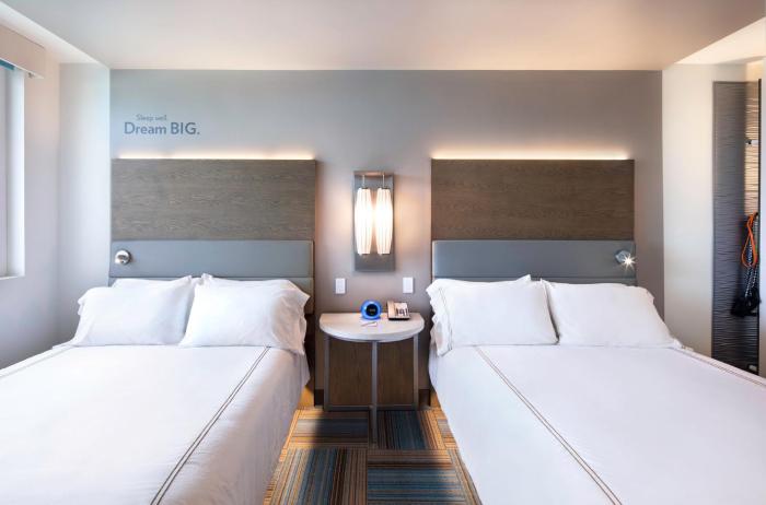 even hotel miami airport by ihg