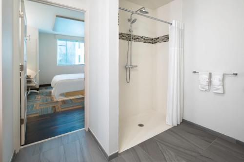 even hotel miami airport by ihg