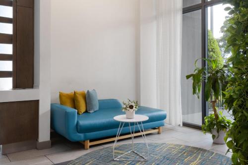 even hotel miami airport by ihg