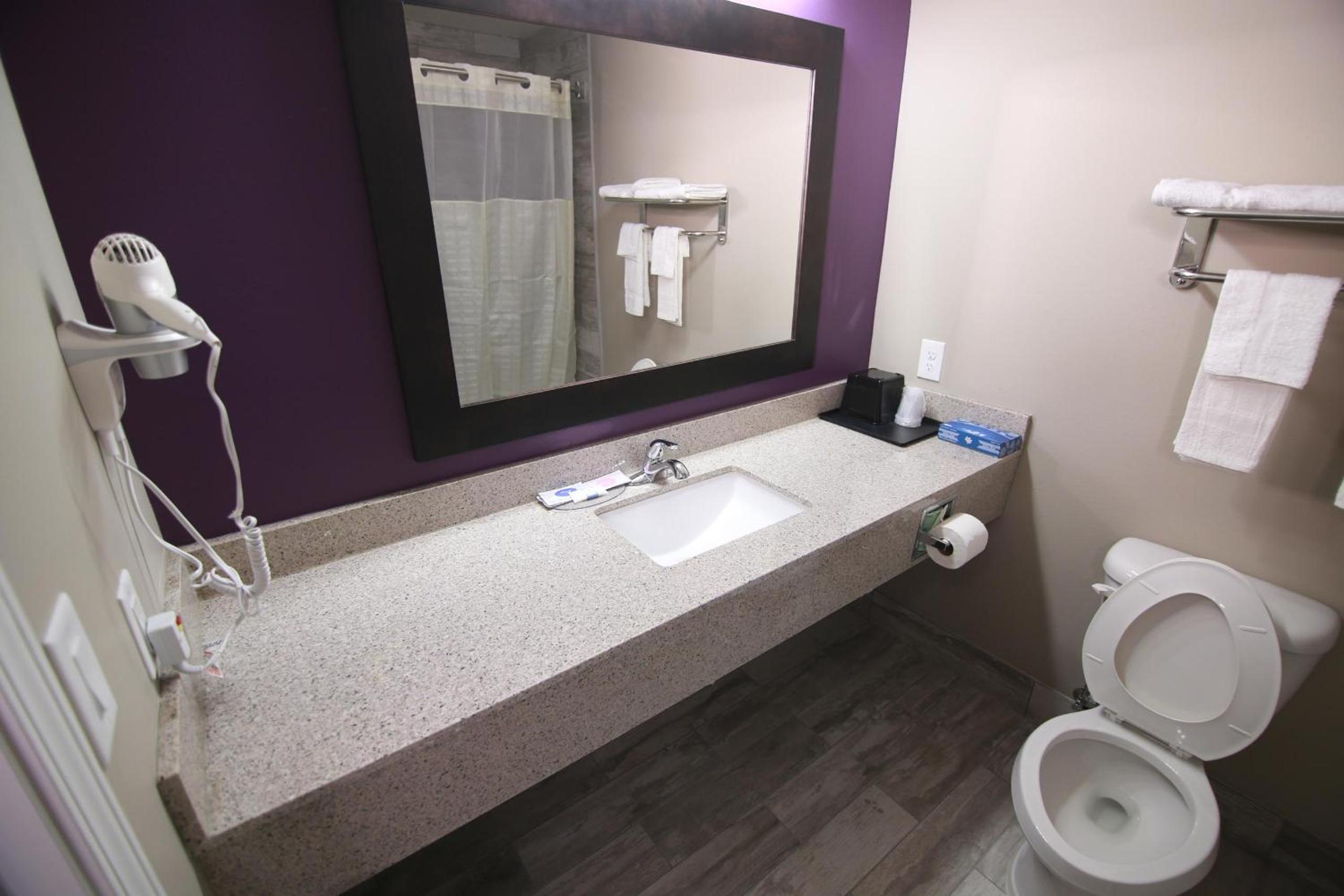 tru by hilton cedar rapids westdale