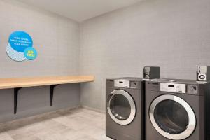 tru by hilton cedar rapids westdale