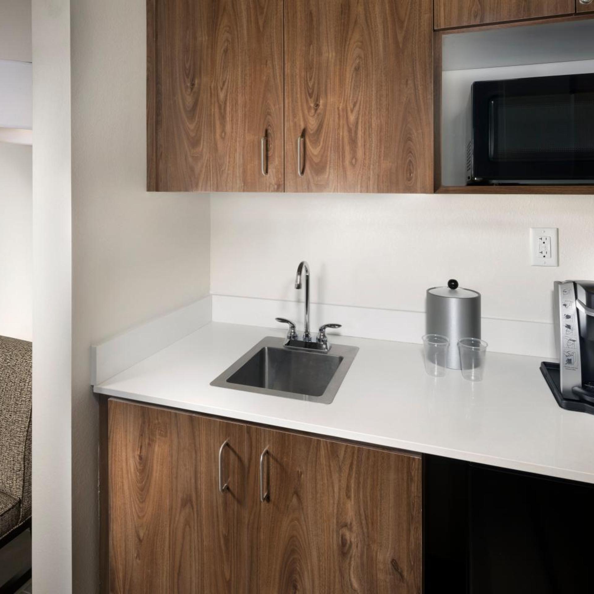holiday inn and suites arden asheville airport by ihg