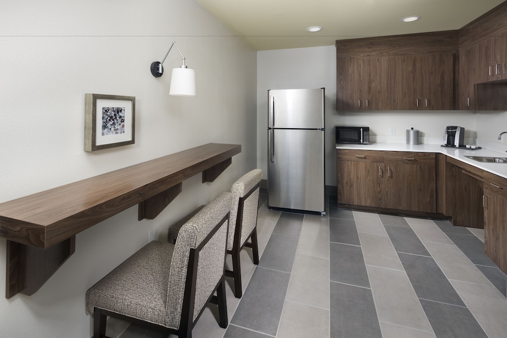 holiday inn and suites arden asheville airport by ihg