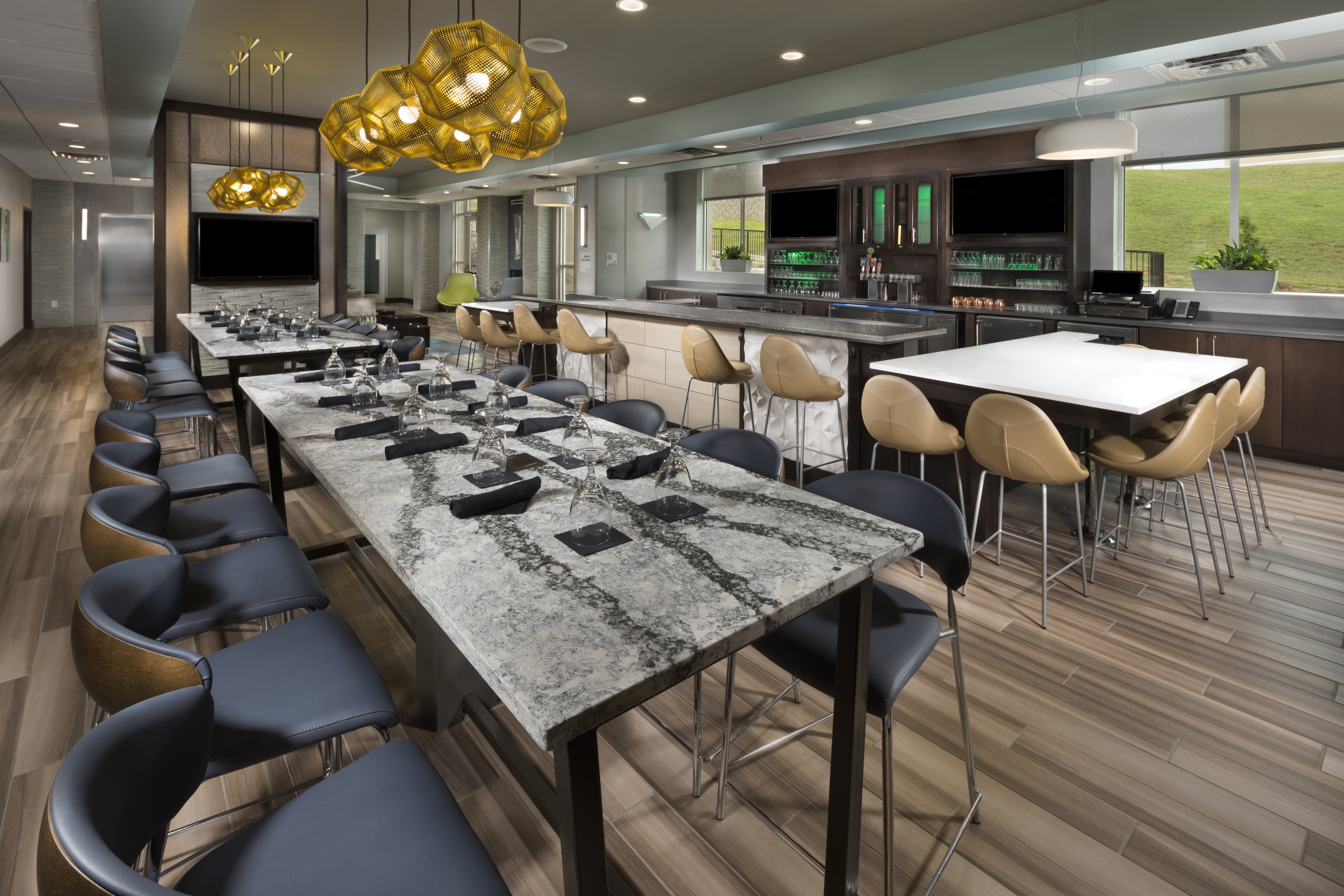 holiday inn and suites arden asheville airport by ihg