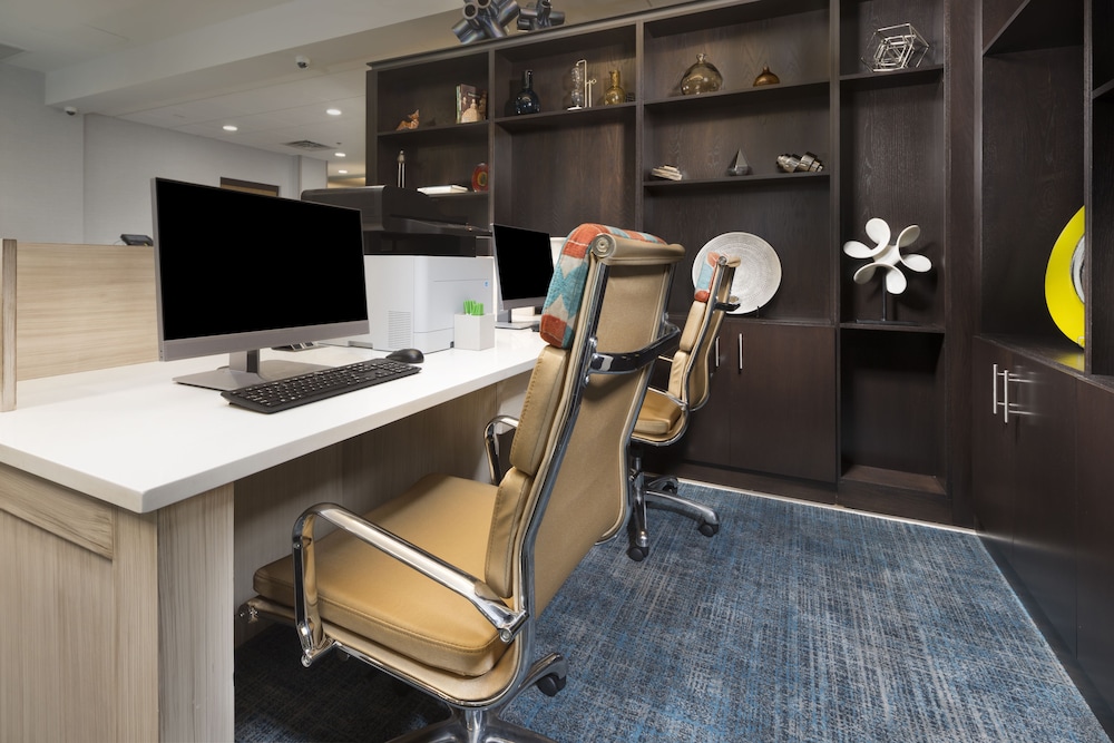 holiday inn and suites arden asheville airport by ihg
