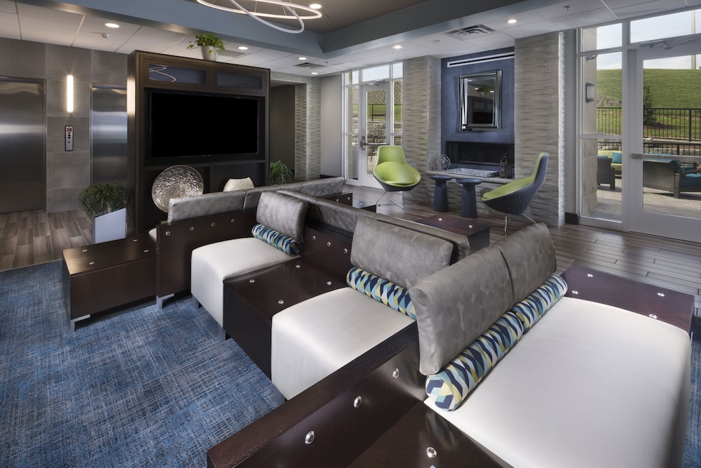 holiday inn and suites arden asheville airport by ihg