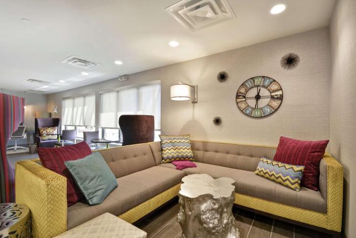 home2 suites by hilton kci airport