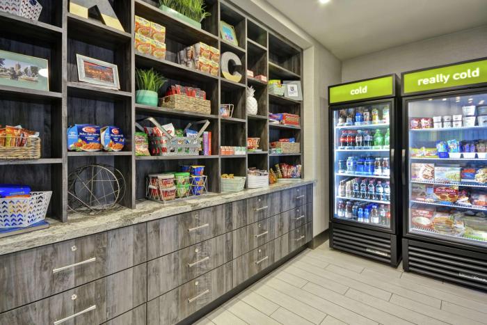 home2 suites by hilton kci airport