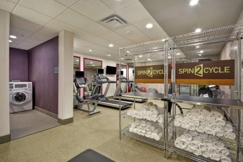 home2 suites by hilton kci airport