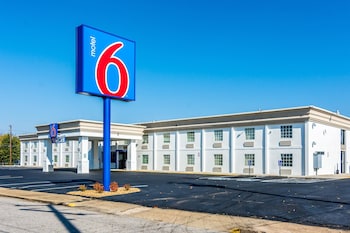 motel 6 petersburg va fort lee