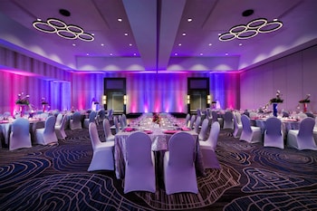 Embassy Suites By Hilton San Antonio Landmark,Oakland Estates>>Bexar County,4 star