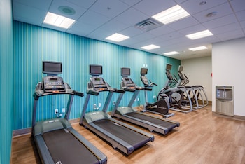 Holiday Inn Express And Suites Milroy - Reedsville,Burnham>>Brown Township,3 star