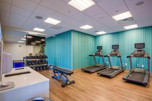 holiday inn express and suites milroy reedsville
