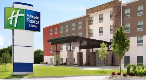 holiday inn express and suites milroy reedsville