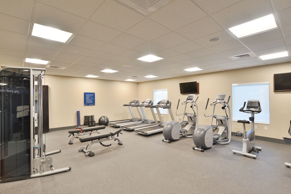 hampton inn and suites menomonie uw stout