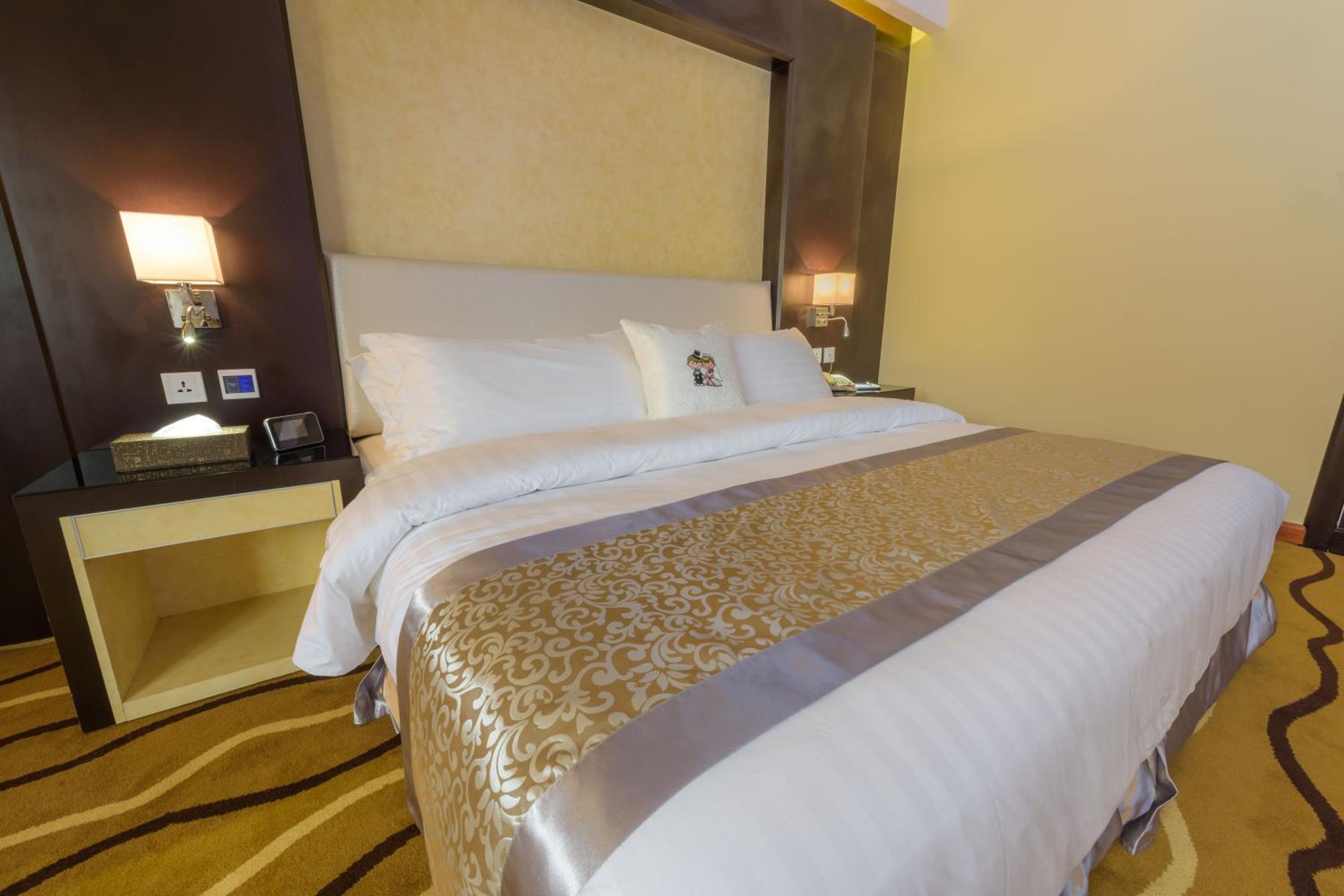 hampton inn and suites menomonie uw stout