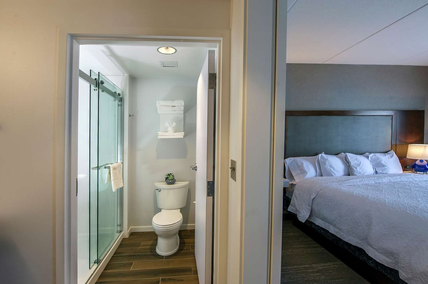 hampton inn and suites foxborough mansfield