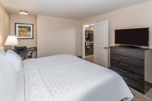 candlewood suites bensalem philadelphia area by ihg