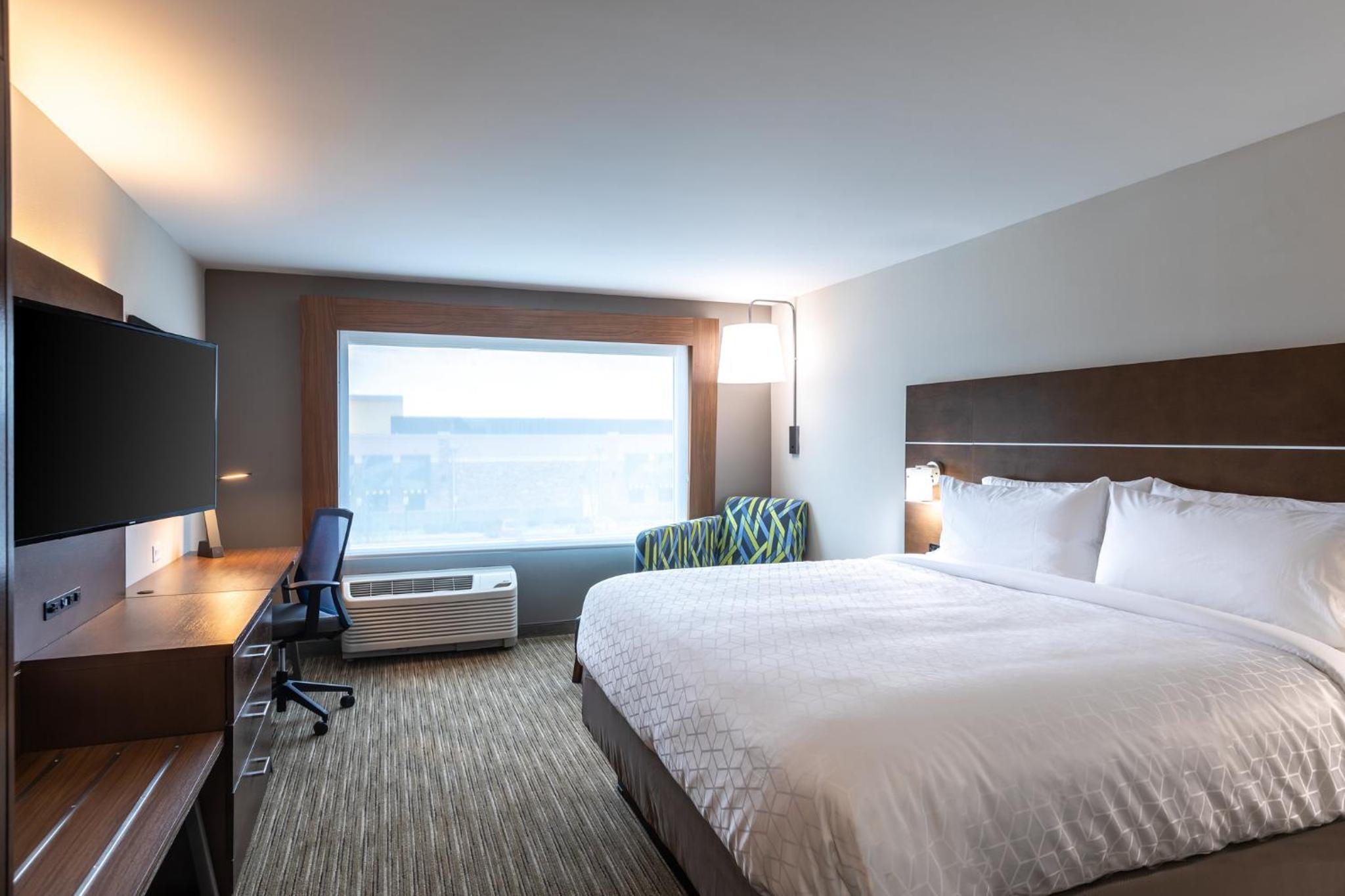 holiday inn express and suites gainesville lake lanier area