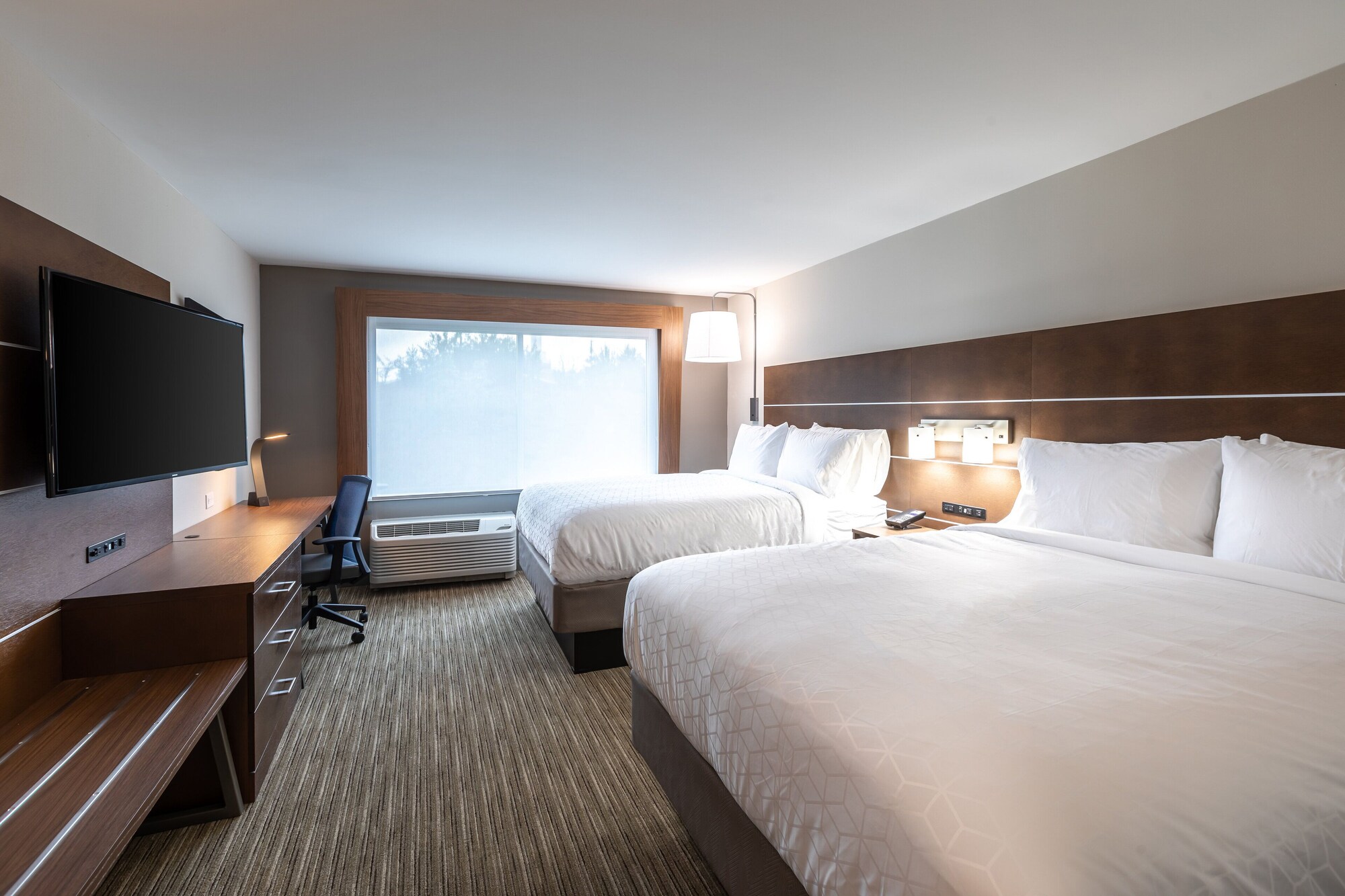 holiday inn express and suites gainesville lake lanier area