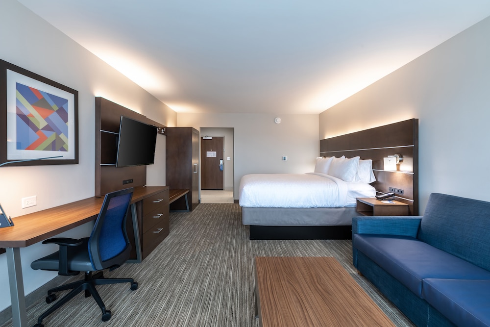 holiday inn express and suites gainesville lake lanier area