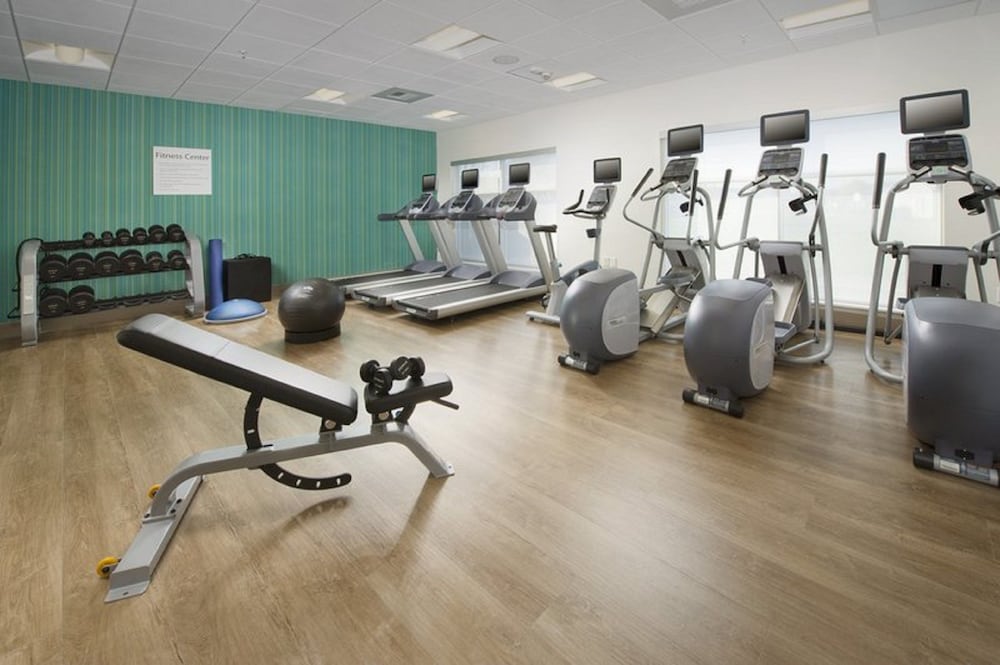 holiday inn express and suites gainesville lake lanier area