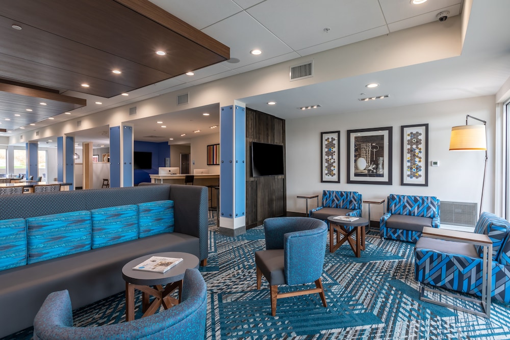 holiday inn express and suites gainesville lake lanier area