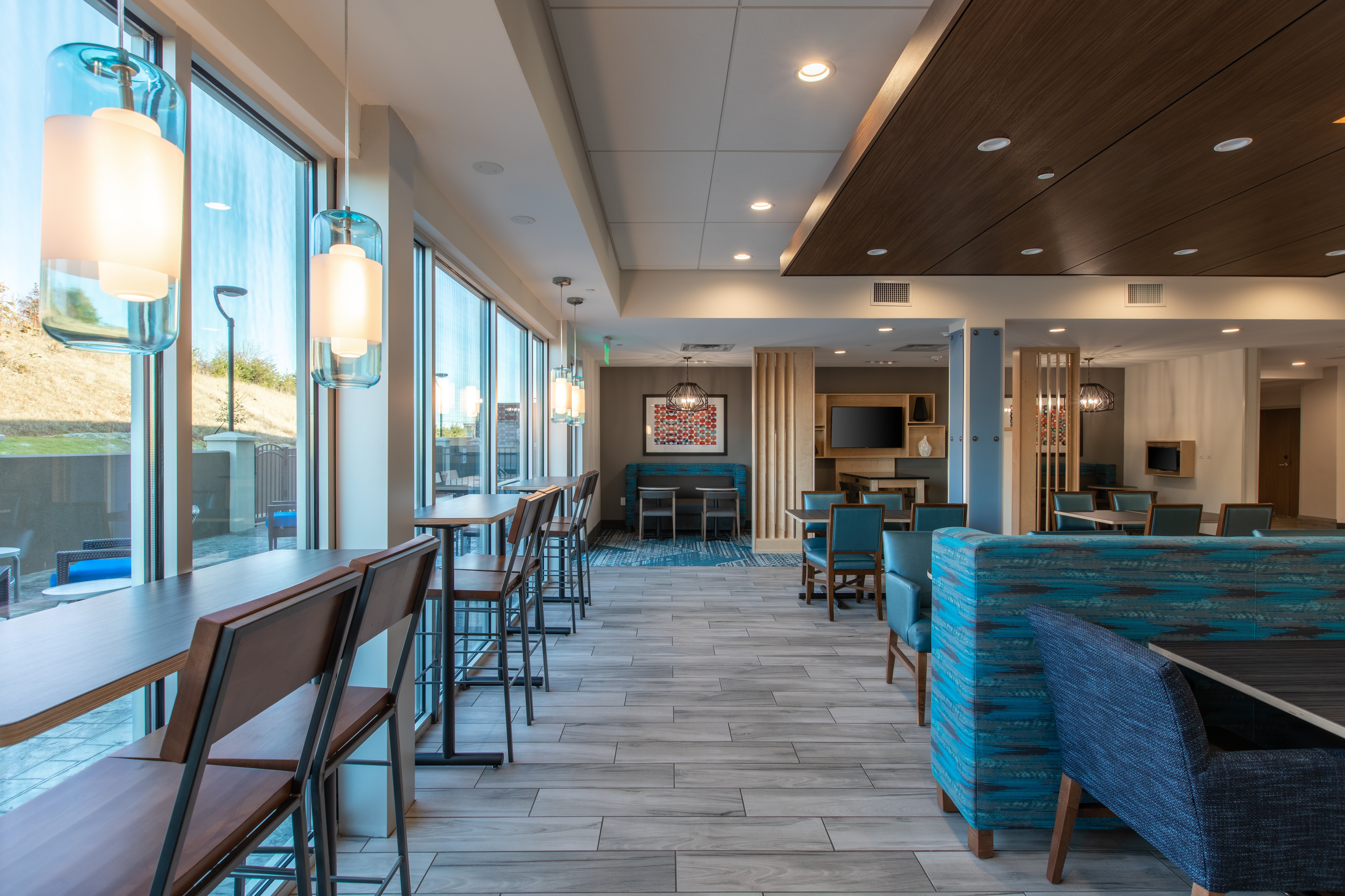 holiday inn express and suites gainesville lake lanier area