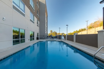 Holiday Inn Express & Suites Gainesville - Lake Lanier Area,Gainesville>>Flowery Branch,3 star