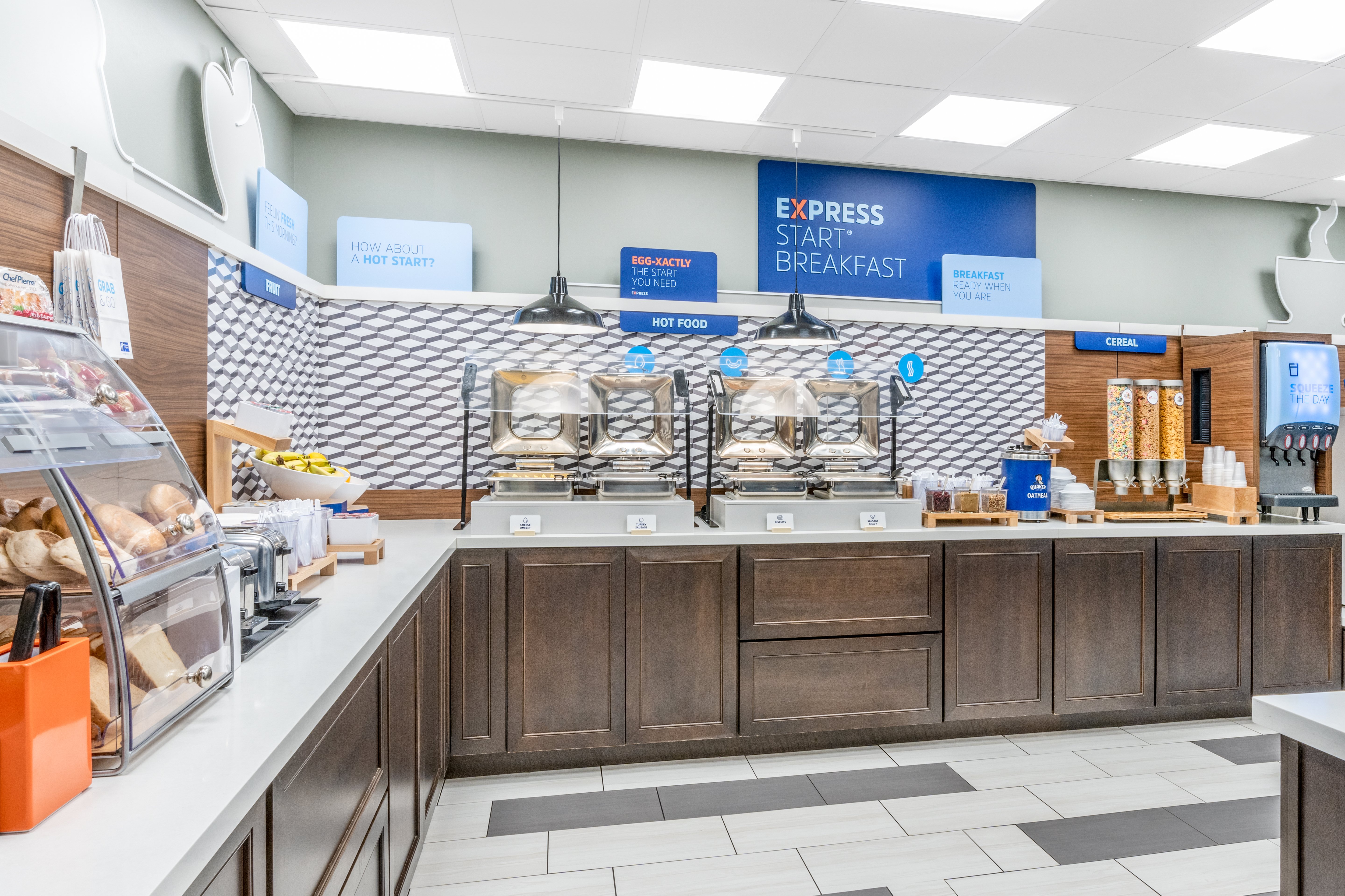 holiday inn express and suites colorado springs afa northgate