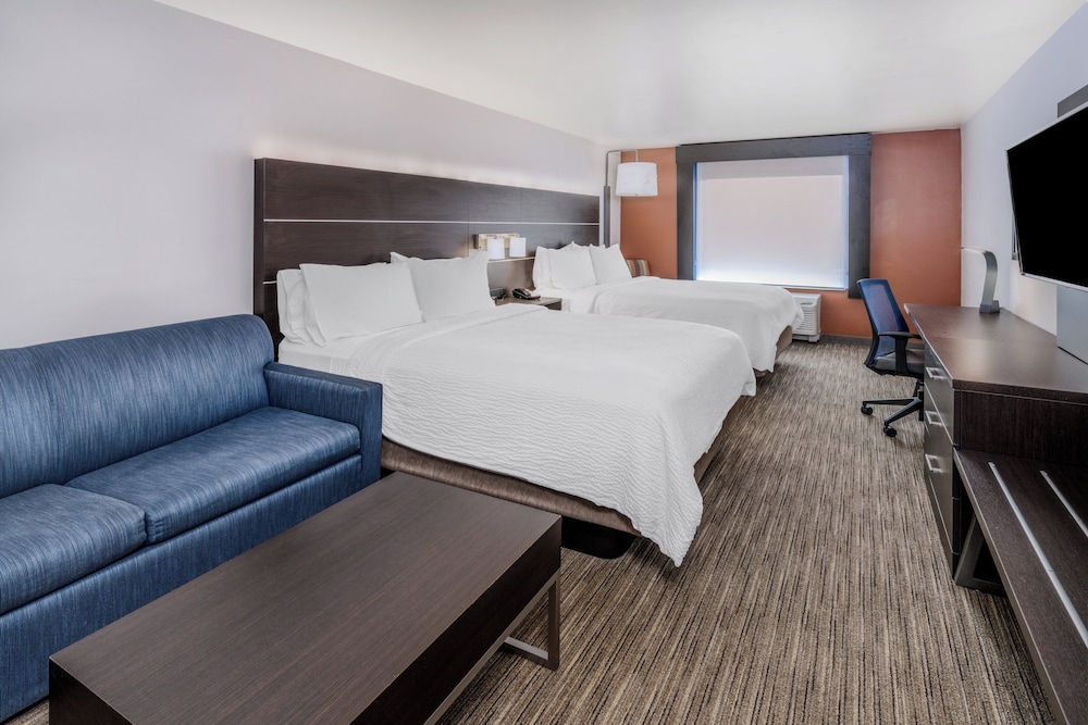 holiday inn express and suites colorado springs afa northgate