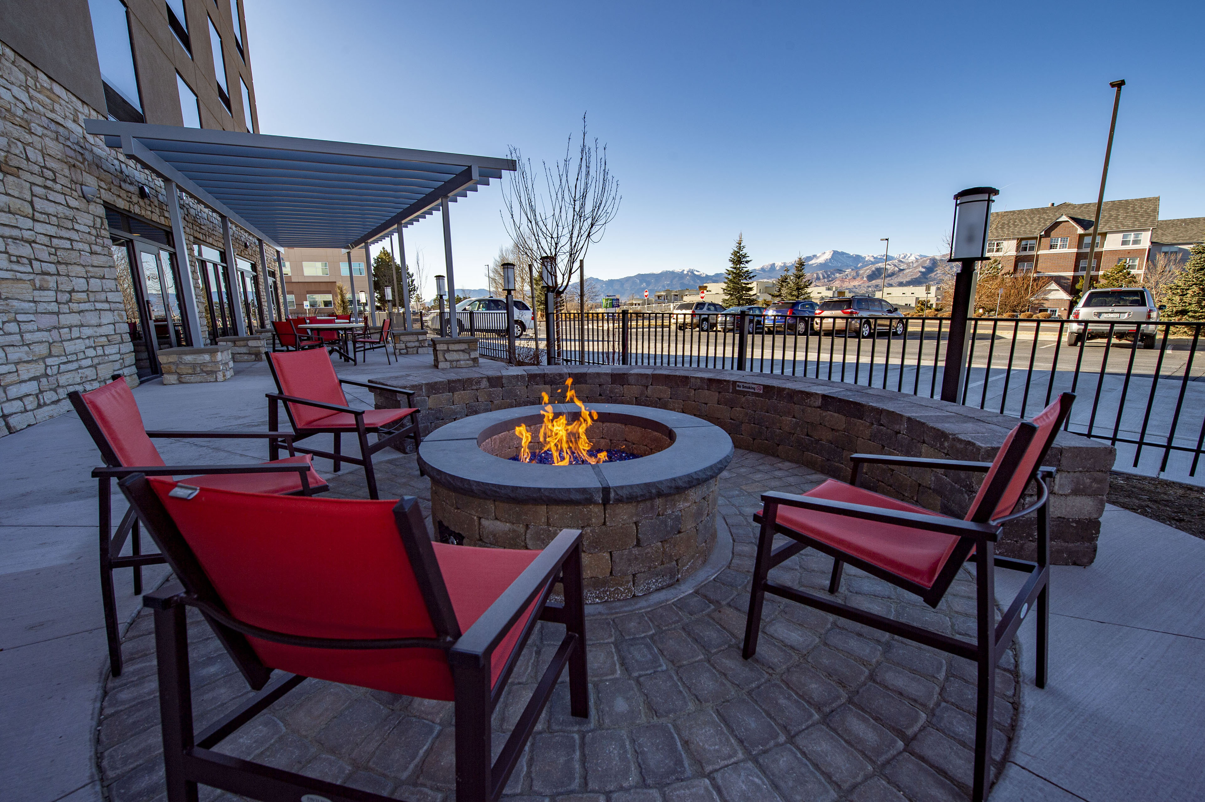 holiday inn express and suites colorado springs afa northgate